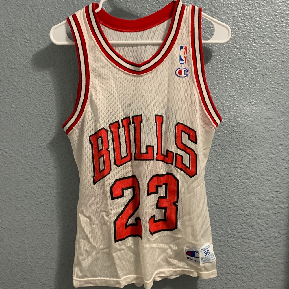 White Chicago Bulls Jordan Jersey